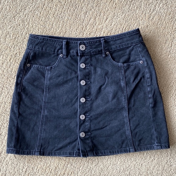 American Eagle Outfitters Dresses & Skirts - American Eagle Denim Mini‎ Skirt - Size 4 - Black
